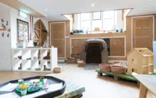 Learning spaces inside Monkey Puzzle Ware